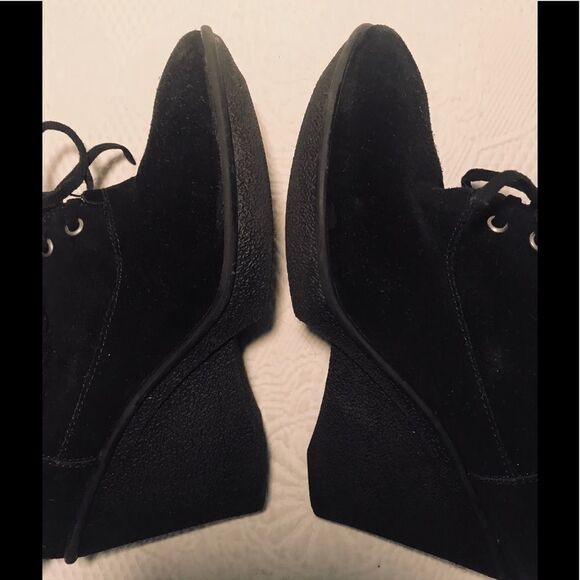 B Makowski black suede ankle boots - Picture 6 of 7